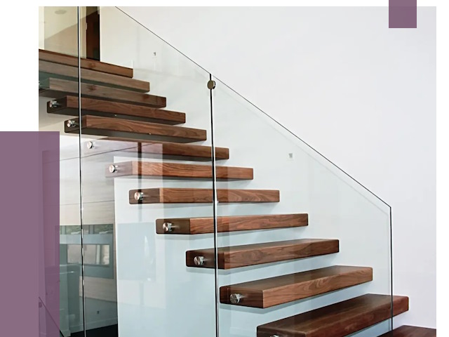 Стеклянные перила для лестницы в Ессентуках от 14786 руб.