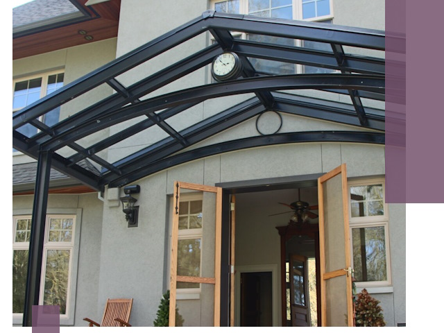 Изготовление и монтаж навесов и козырьков в Ессентуках