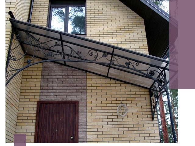 Односкатные козырьки из металла под ключ в Ессентуках